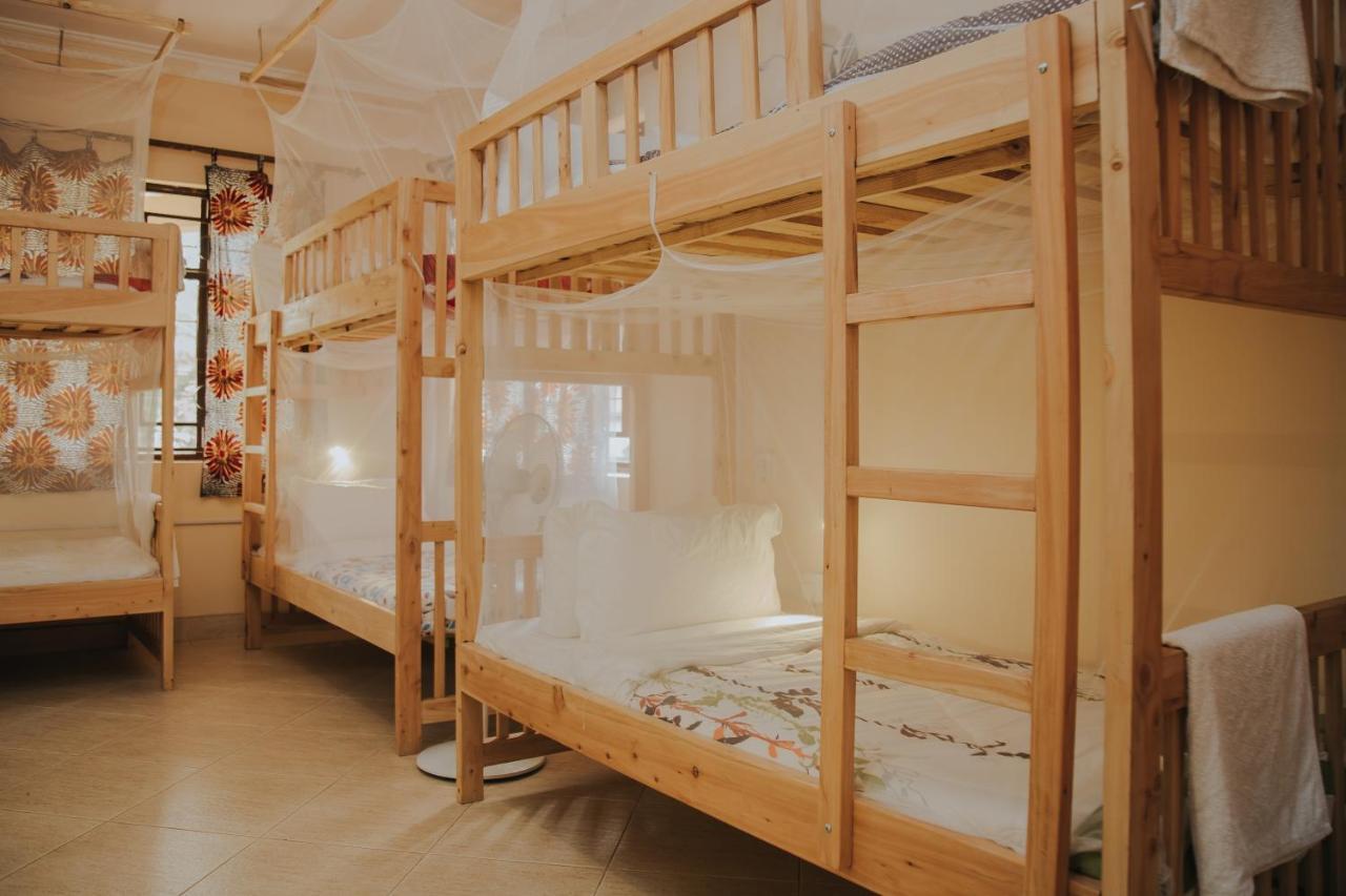 White House Of Tanzania Hostel อารูชา ภายนอก รูปภาพ